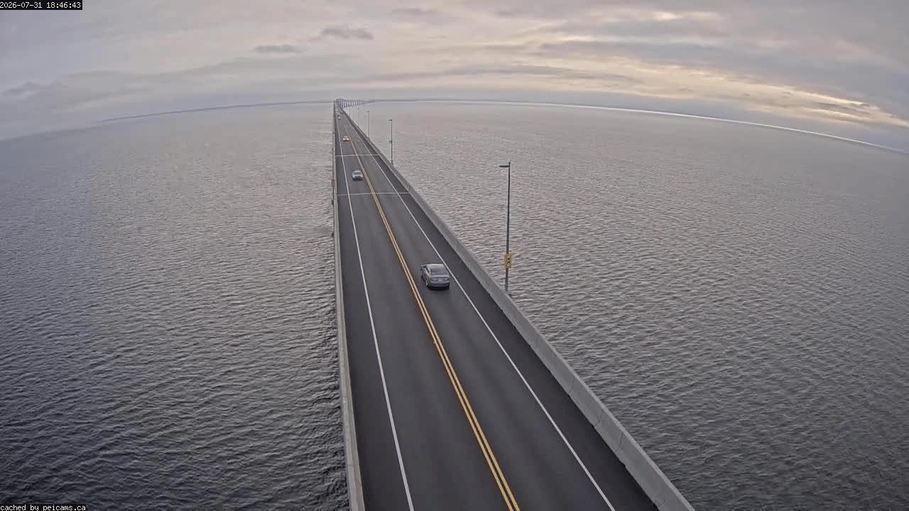 Web Cam image of Confederation Bridge