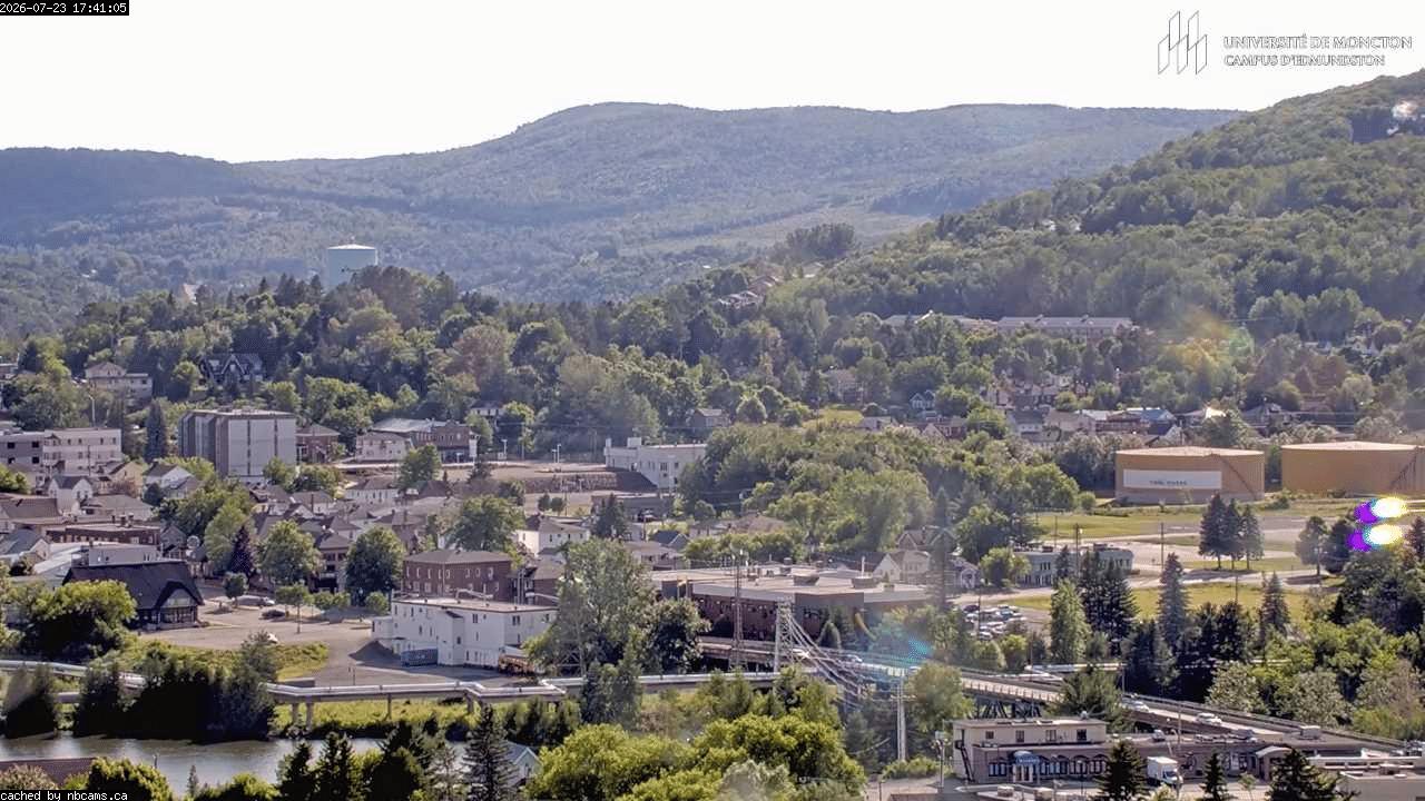 Web Cam image of Edmundston (UMCE)