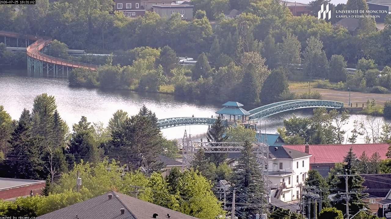 Web Cam image of Edmundston (UMCE)