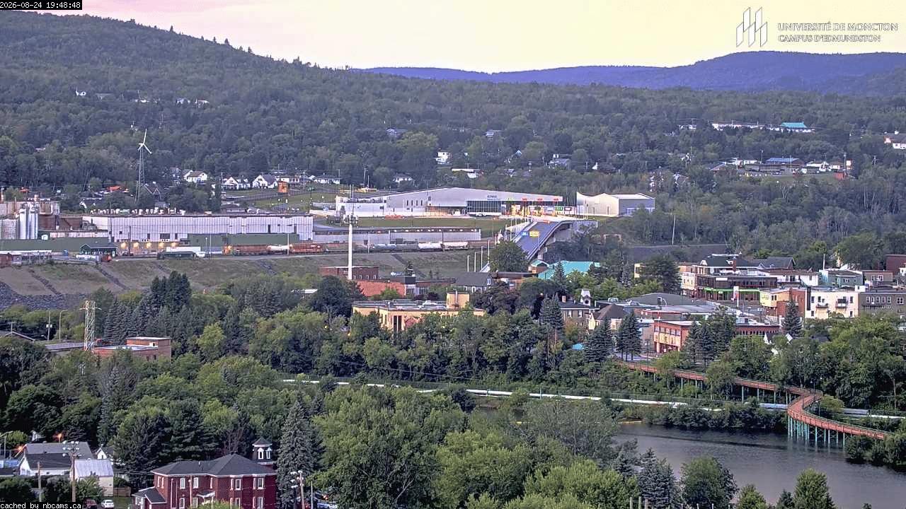 Web Cam image of Edmundston (UMCE)