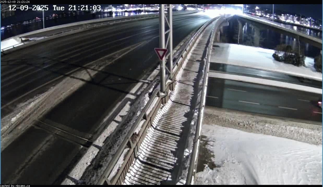 Web Cam image of Fredericton (Westmorland Street - North Side)