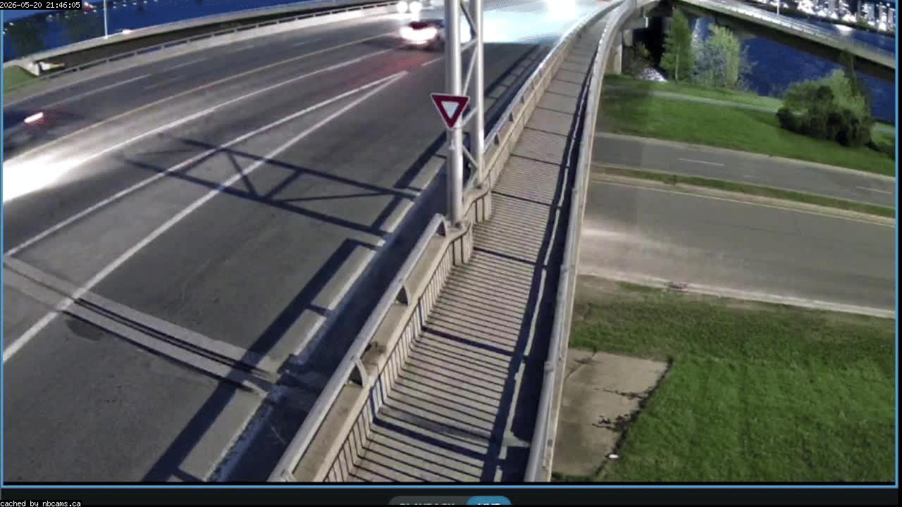 Web Cam image of Fredericton (Westmorland Street - North Side)