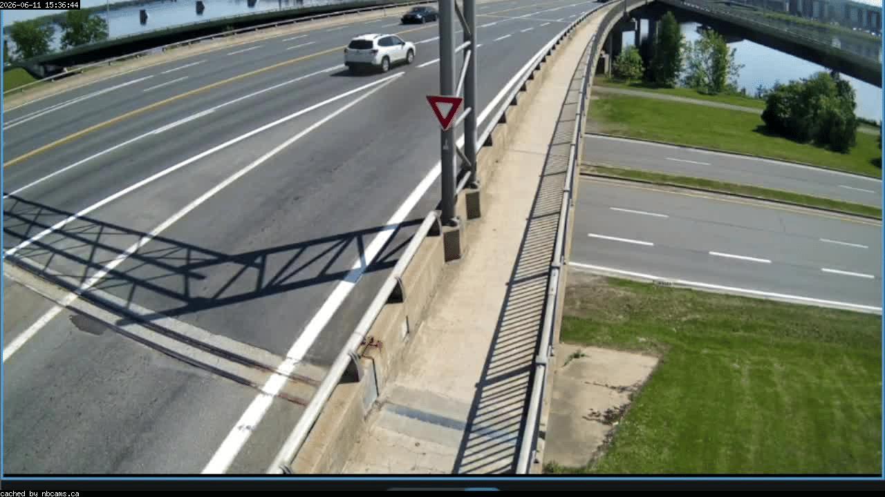 Web Cam image of Fredericton (Westmorland Street - North Side)