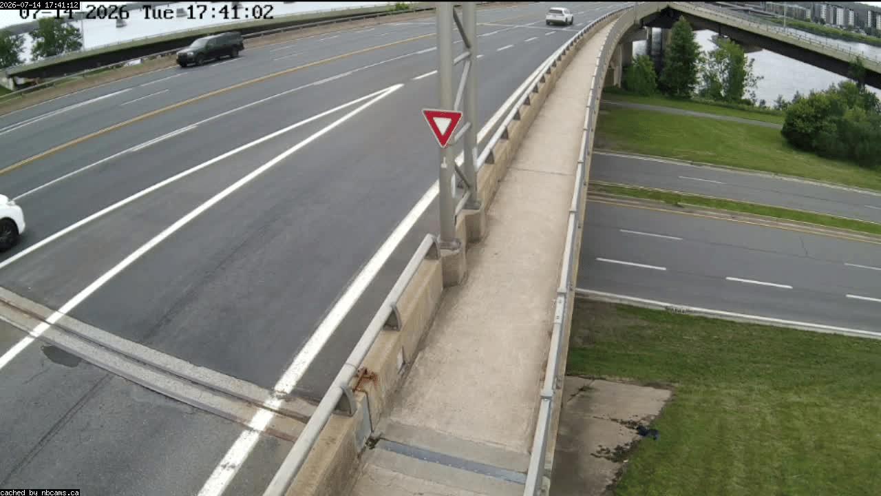 Web Cam image of Fredericton (Westmorland Street - North Side)