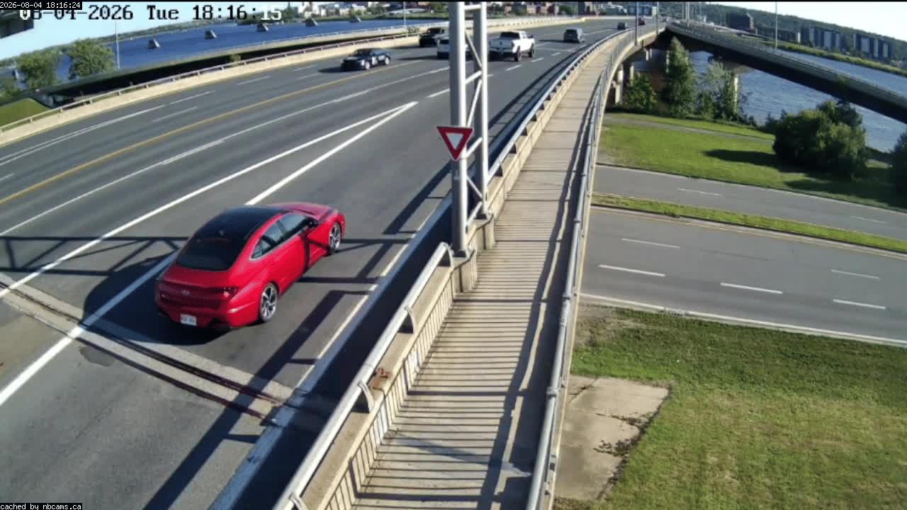Web Cam image of Fredericton (Westmorland Street - North Side)