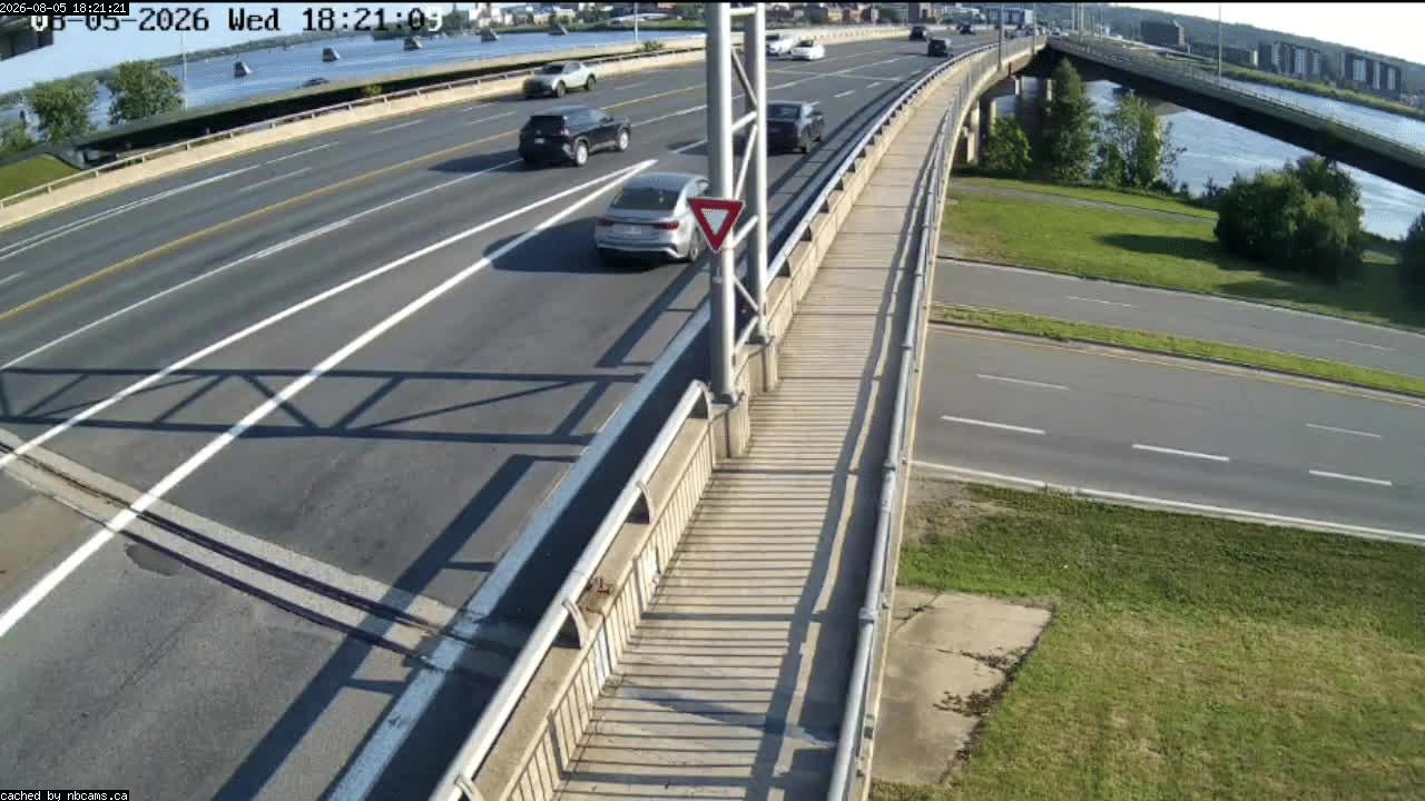 Web Cam image of Fredericton (Westmorland Street - North Side)