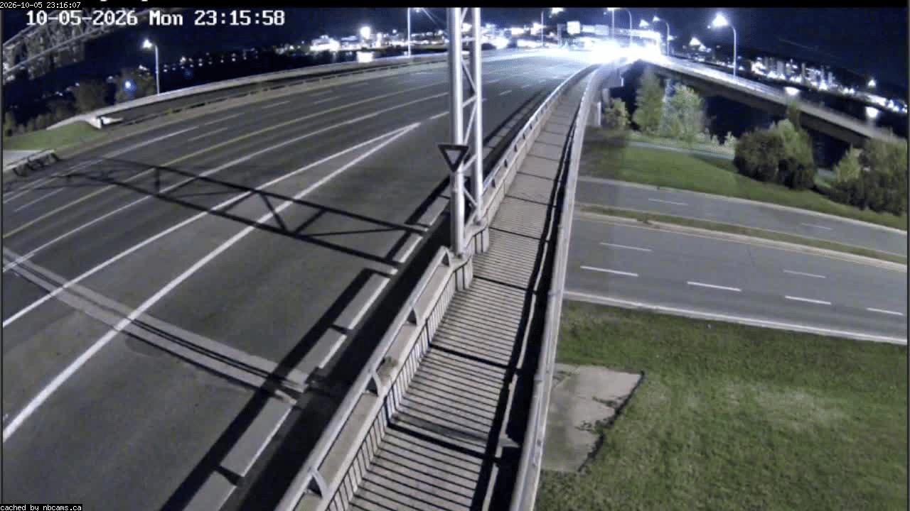 Web Cam image of Fredericton (Westmorland Street - North Side)