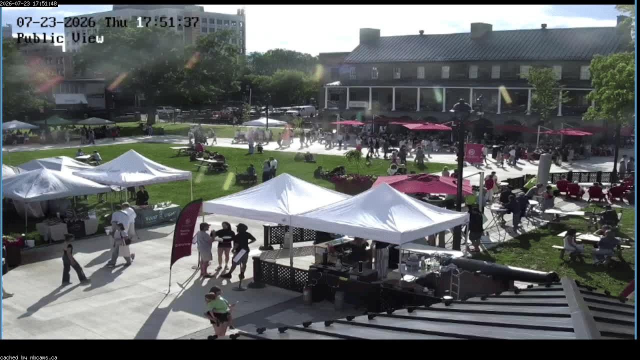 Web Cam image of Fredericton (Officers' Square)