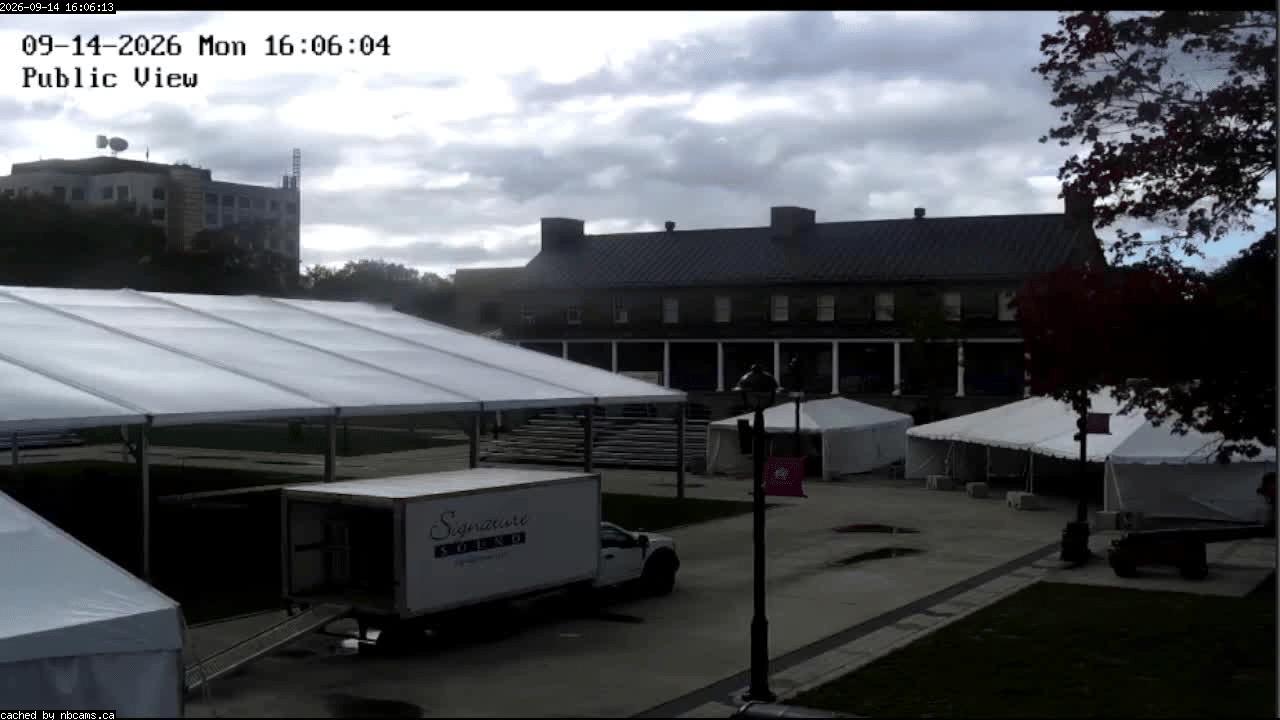 Web Cam image of Fredericton (Officers' Square)