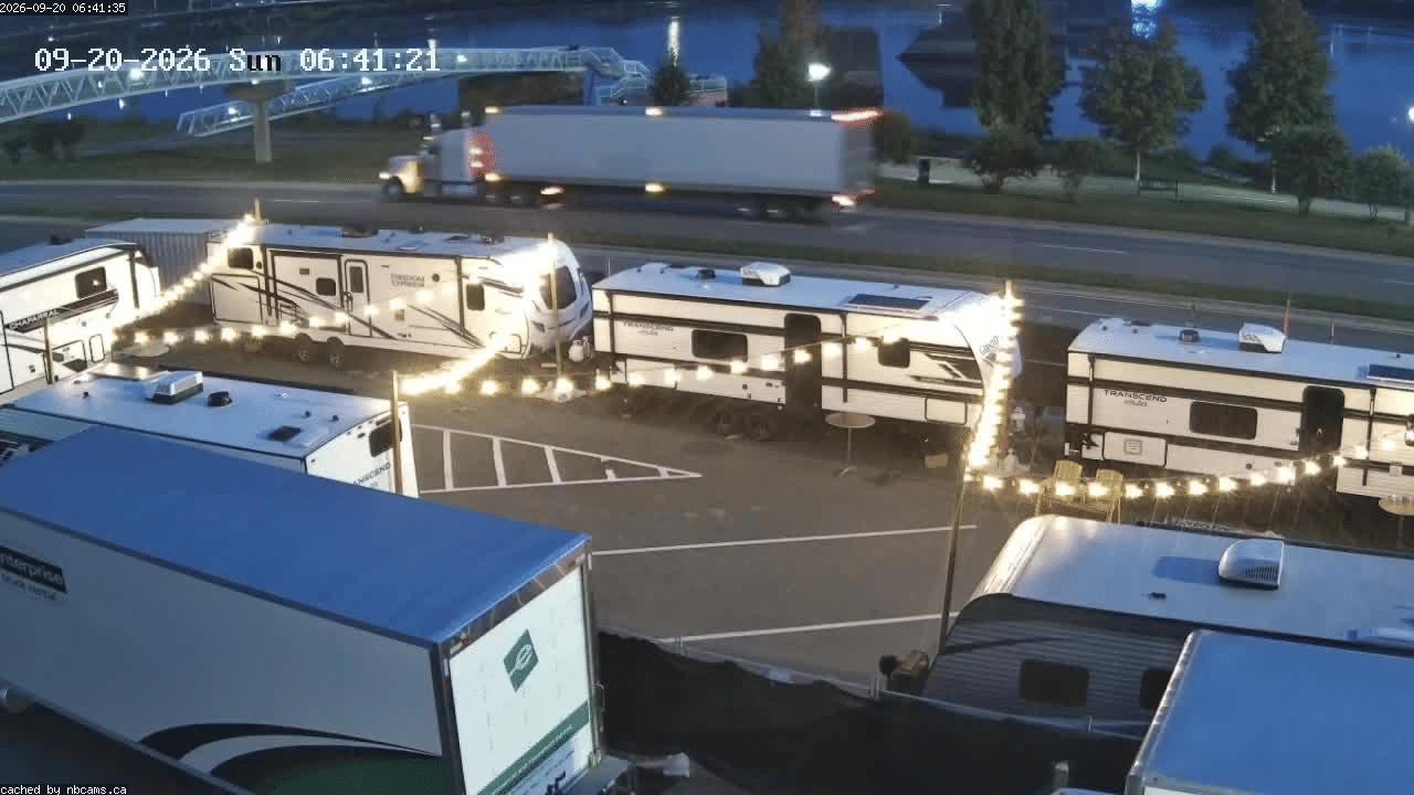Web Cam image of Fredericton (Officers' Square)