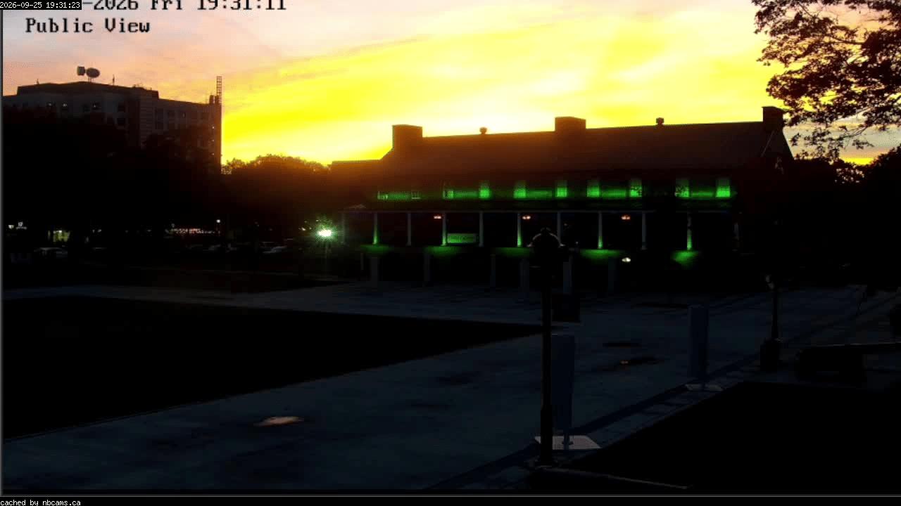 Web Cam image of Fredericton (Officers' Square)