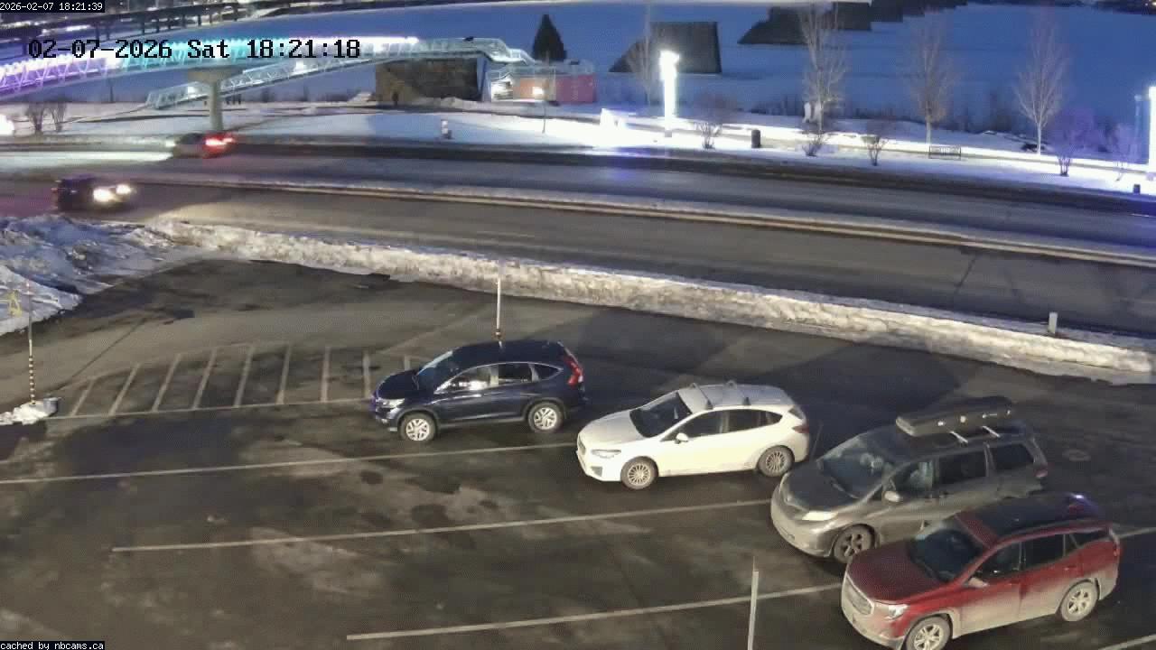 Web Cam image of Fredericton (St. John River)