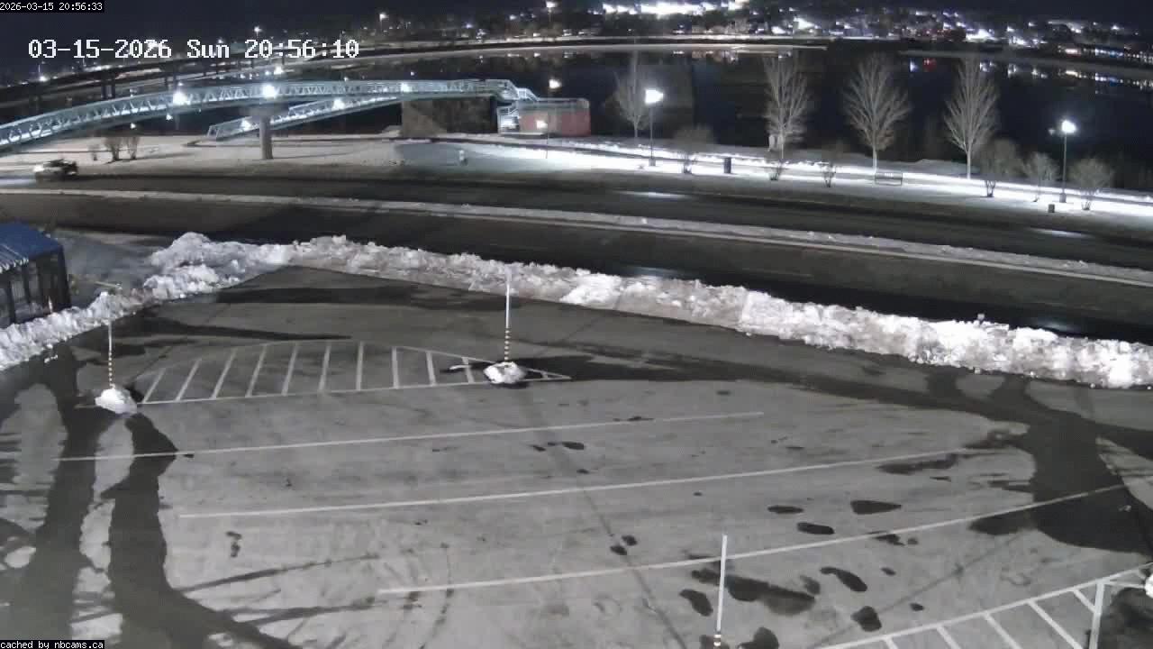 Web Cam image of Fredericton (St. John River)