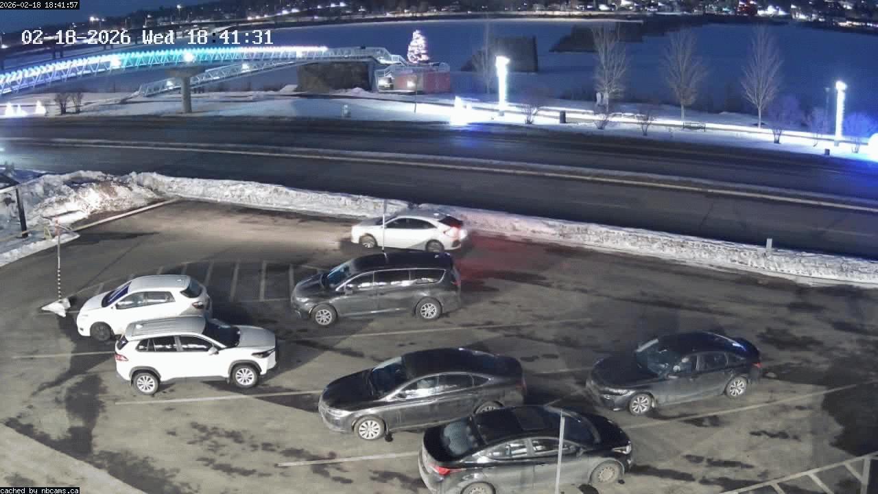 Web Cam image of Fredericton (St. John River)