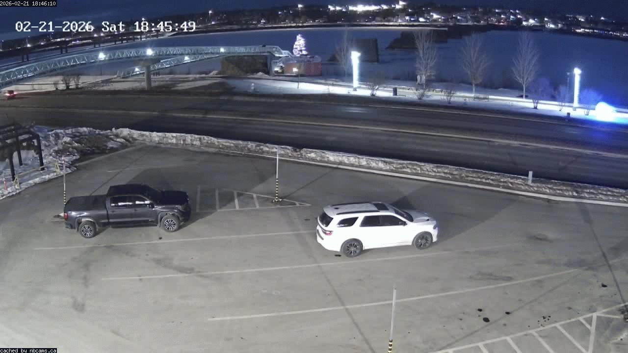 Web Cam image of Fredericton (St. John River)