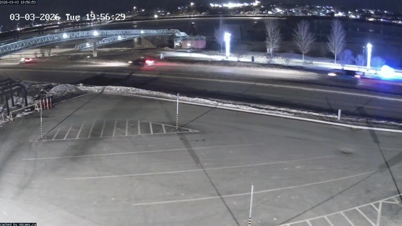 Web Cam image of Fredericton (St. John River)