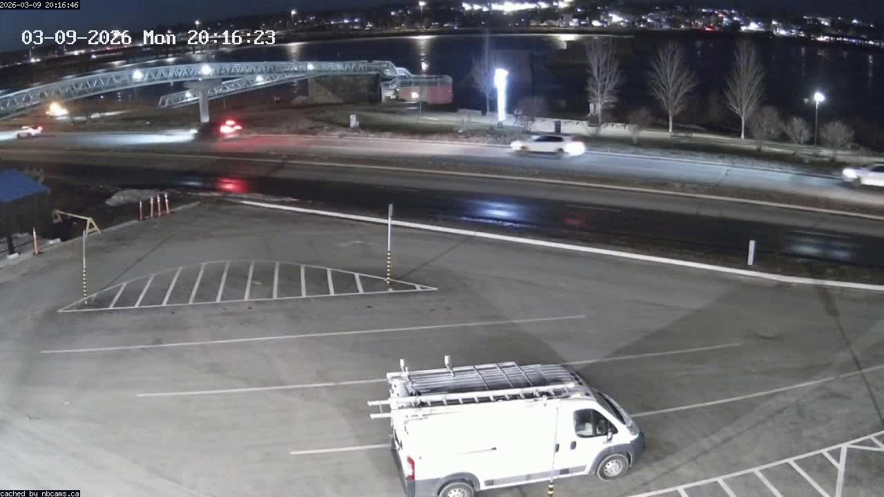 Web Cam image of Fredericton (St. John River)