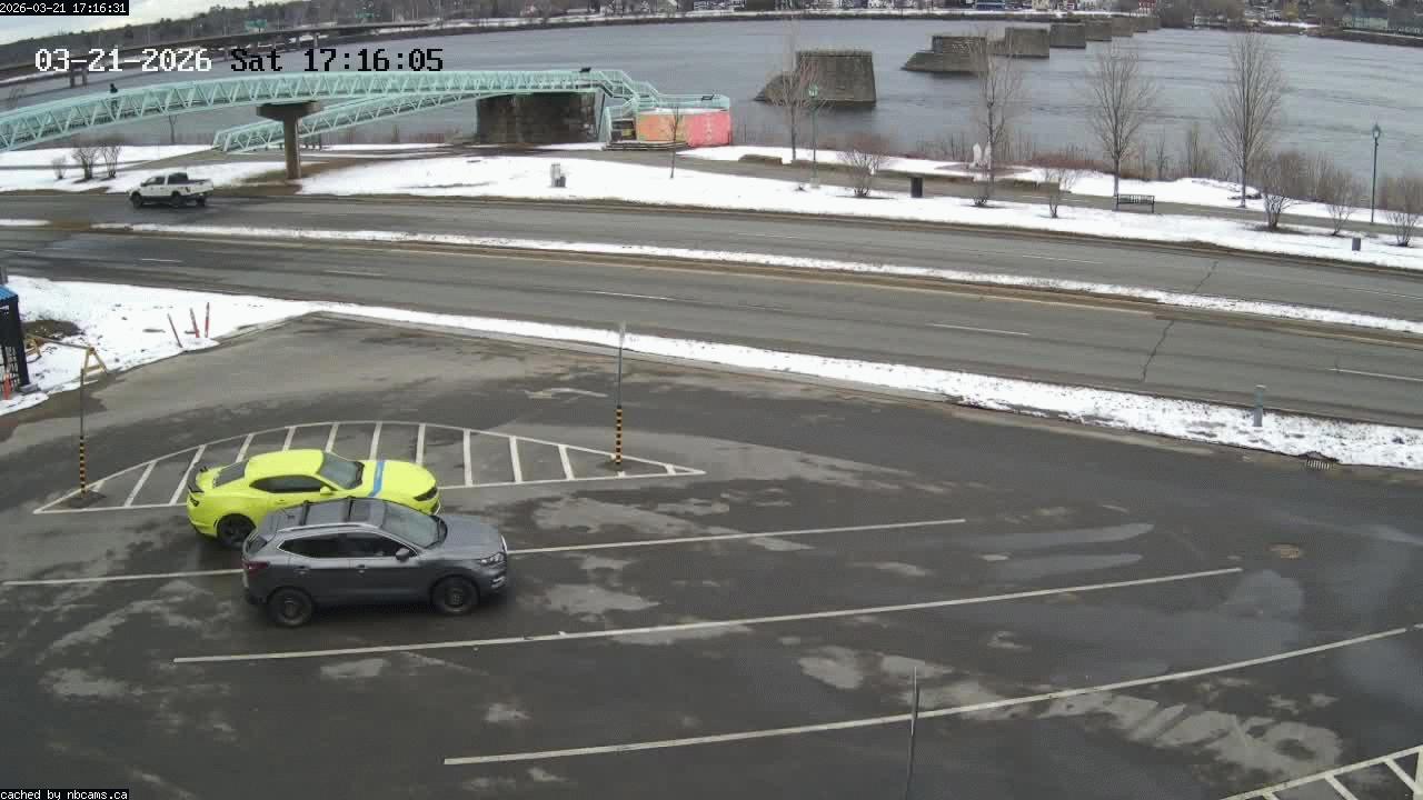 Web Cam image of Fredericton (St. John River)