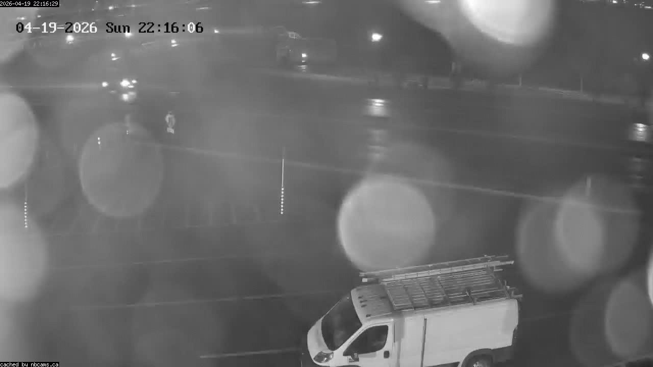 Web Cam image of Fredericton (St. John River)