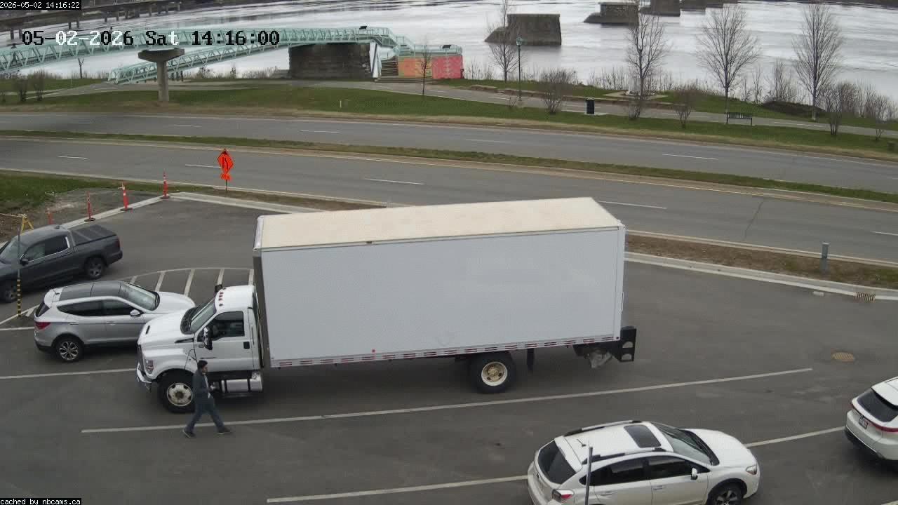 Web Cam image of Fredericton (St. John River)