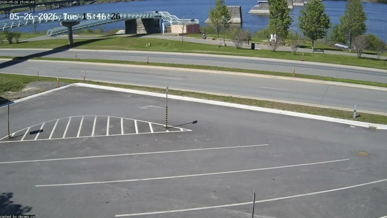 Web Cam image of Fredericton (St. John River)