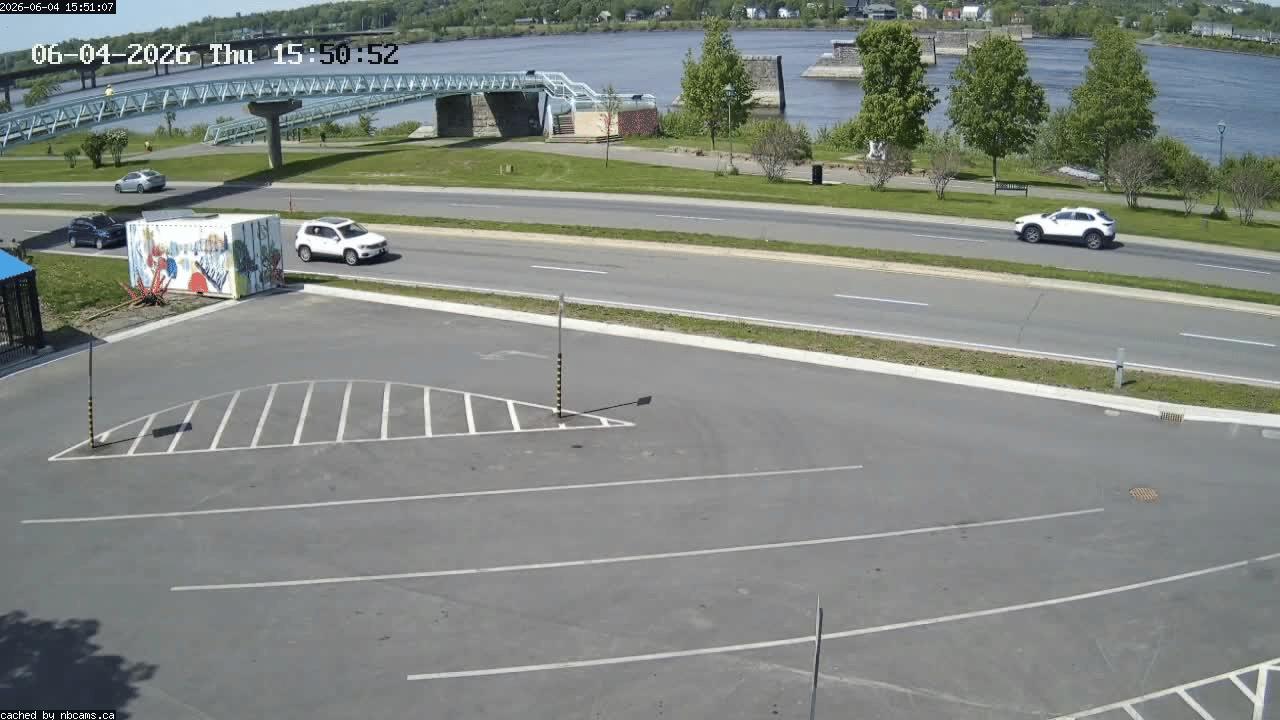 Web Cam image of Fredericton (St. John River)