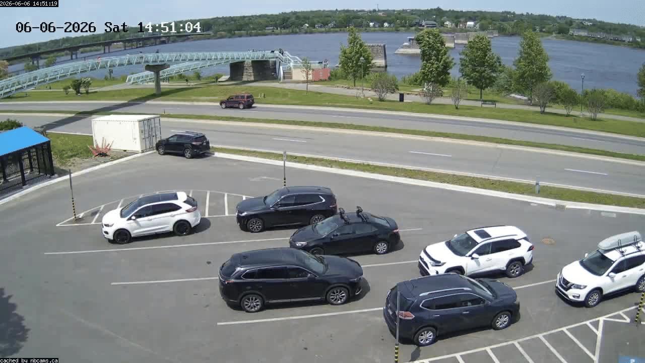 Web Cam image of Fredericton (St. John River)