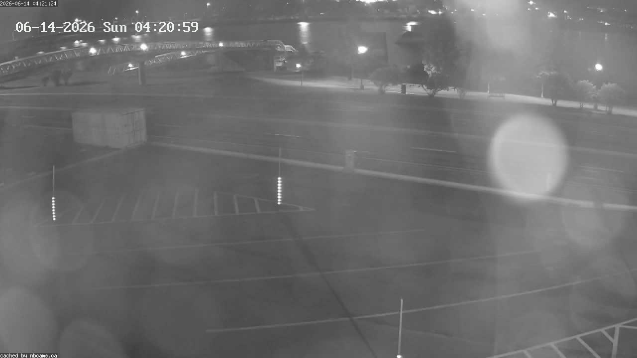 Web Cam image of Fredericton (St. John River)