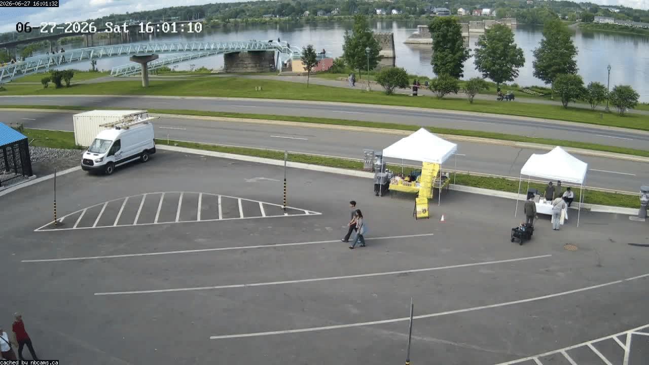Web Cam image of Fredericton (St. John River)