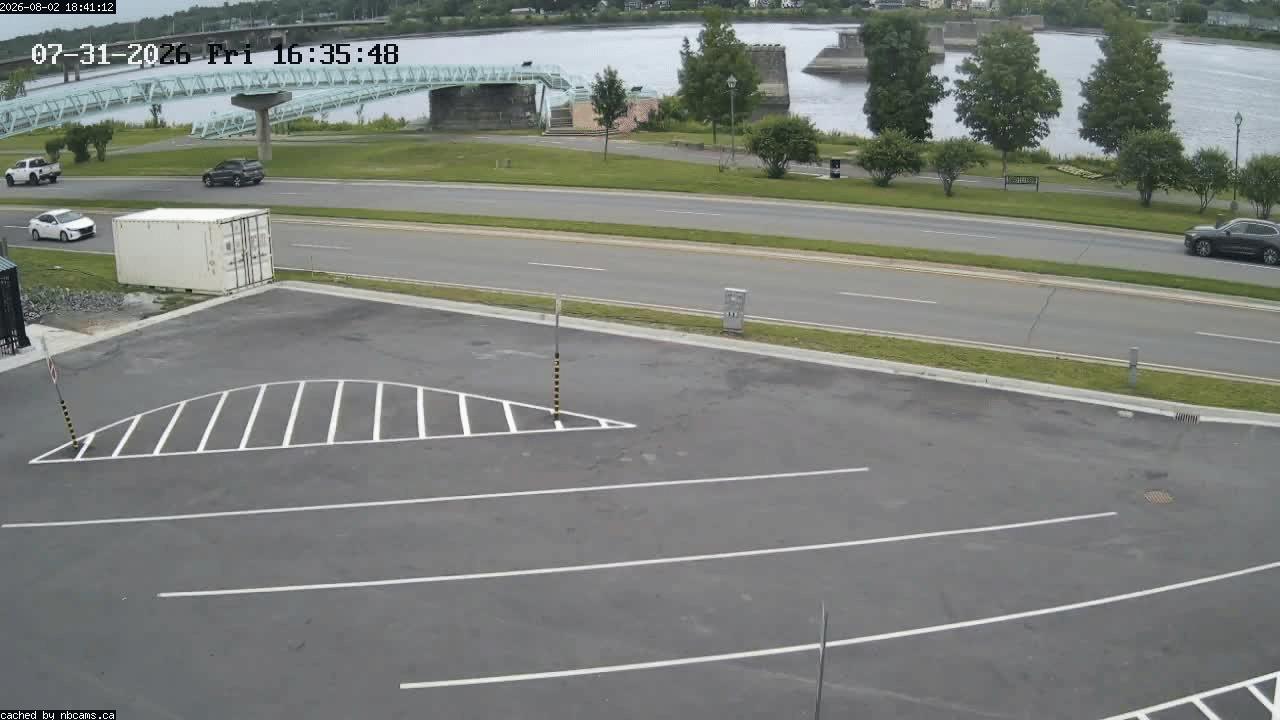 Web Cam image of Fredericton (St. John River)