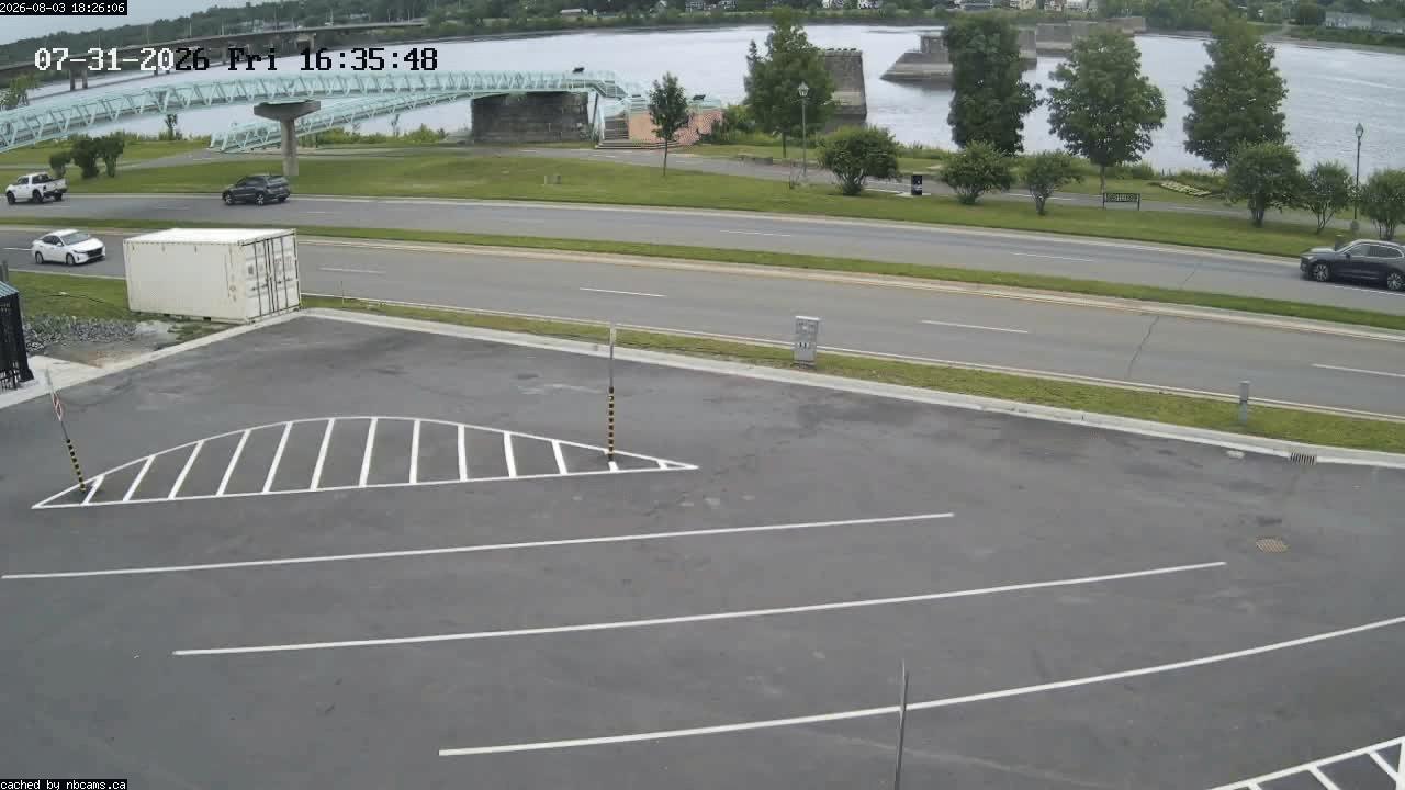 Web Cam image of Fredericton (St. John River)