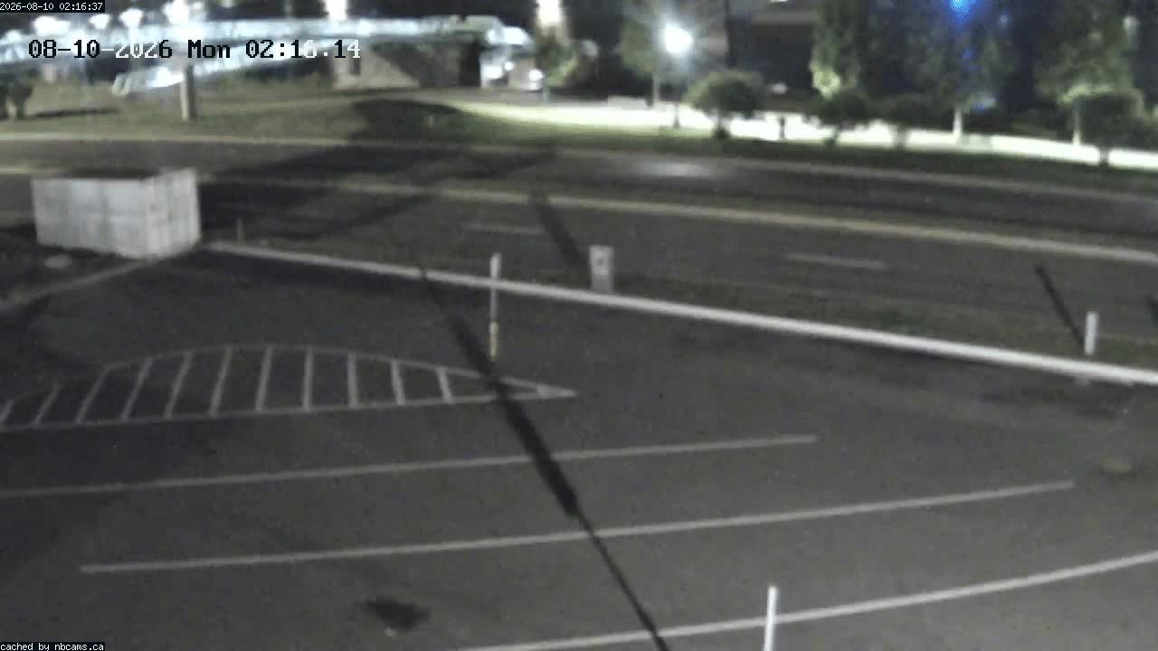 Web Cam image of Fredericton (St. John River)