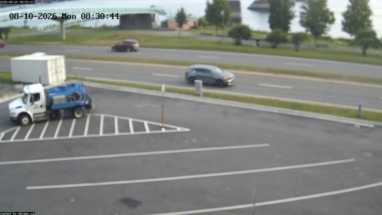 Web Cam image of Fredericton (St. John River)