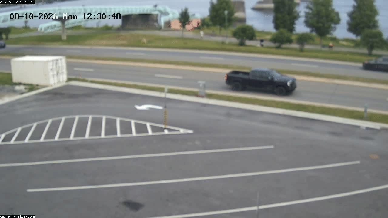Web Cam image of Fredericton (St. John River)
