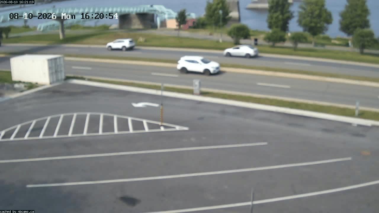 Web Cam image of Fredericton (St. John River)