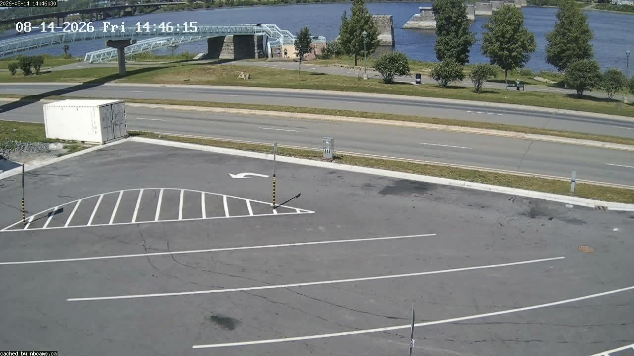 Web Cam image of Fredericton (St. John River)
