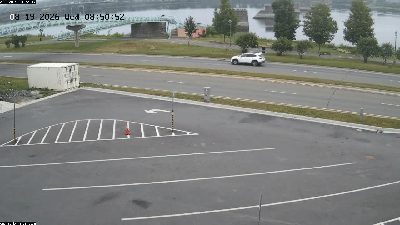 Web Cam image of Fredericton (St. John River)