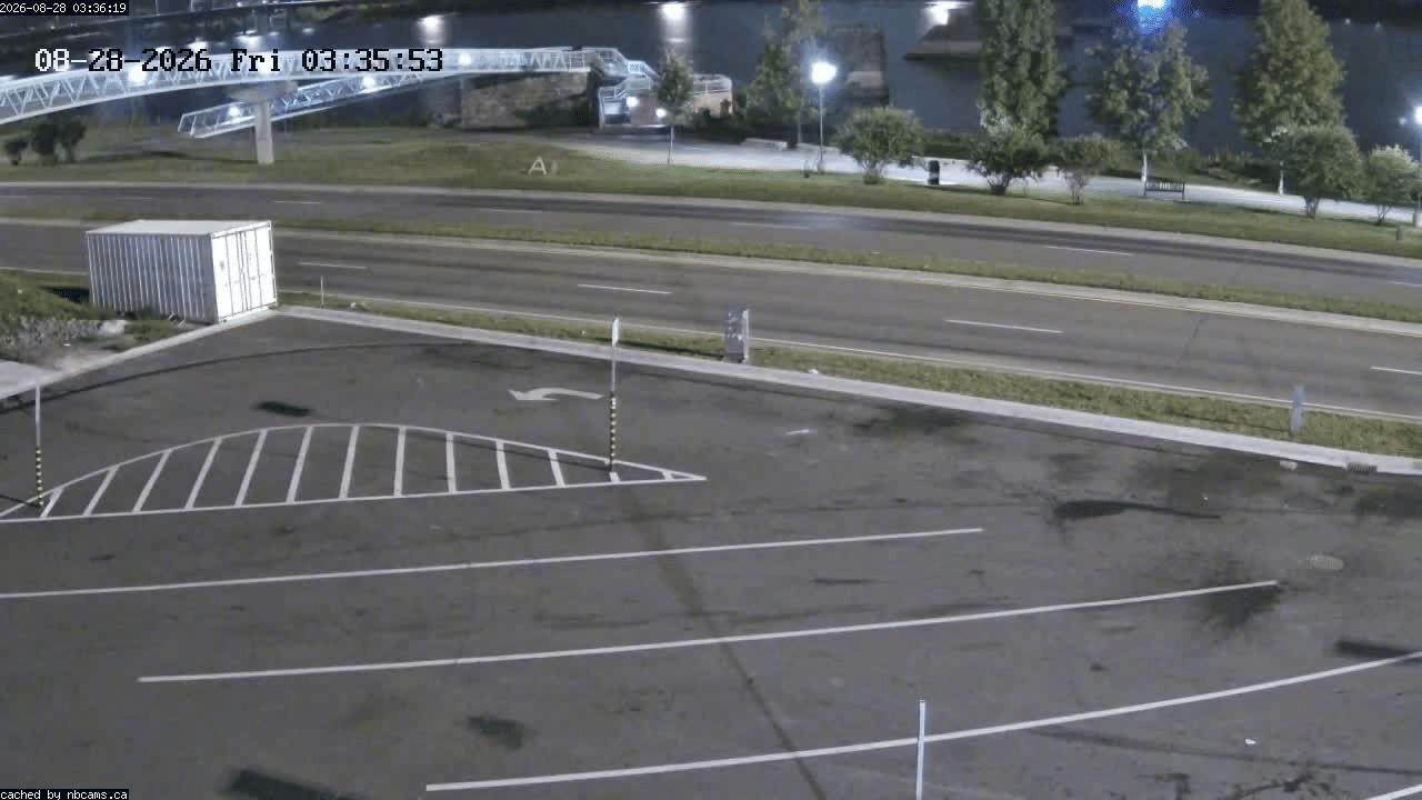 Web Cam image of Fredericton (St. John River)
