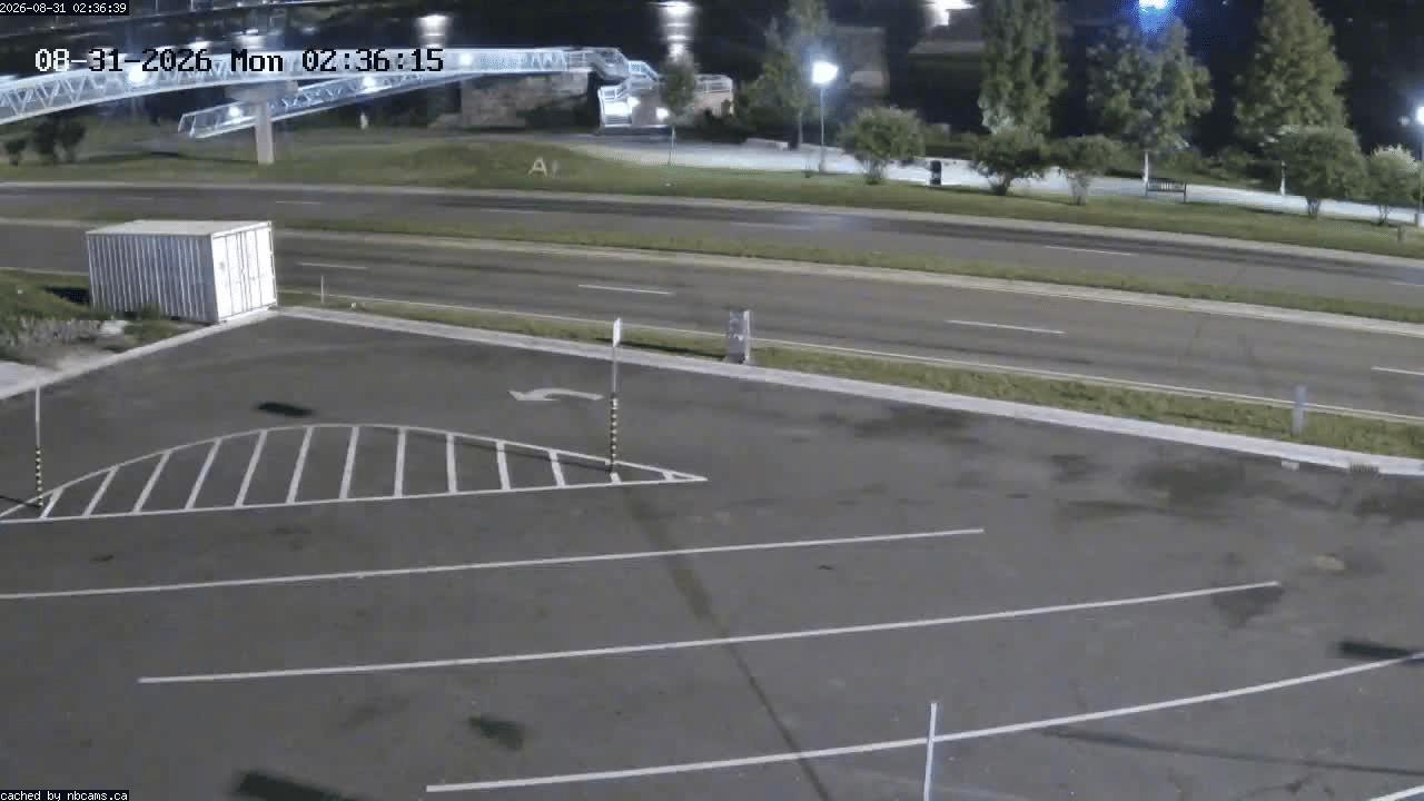 Web Cam image of Fredericton (St. John River)