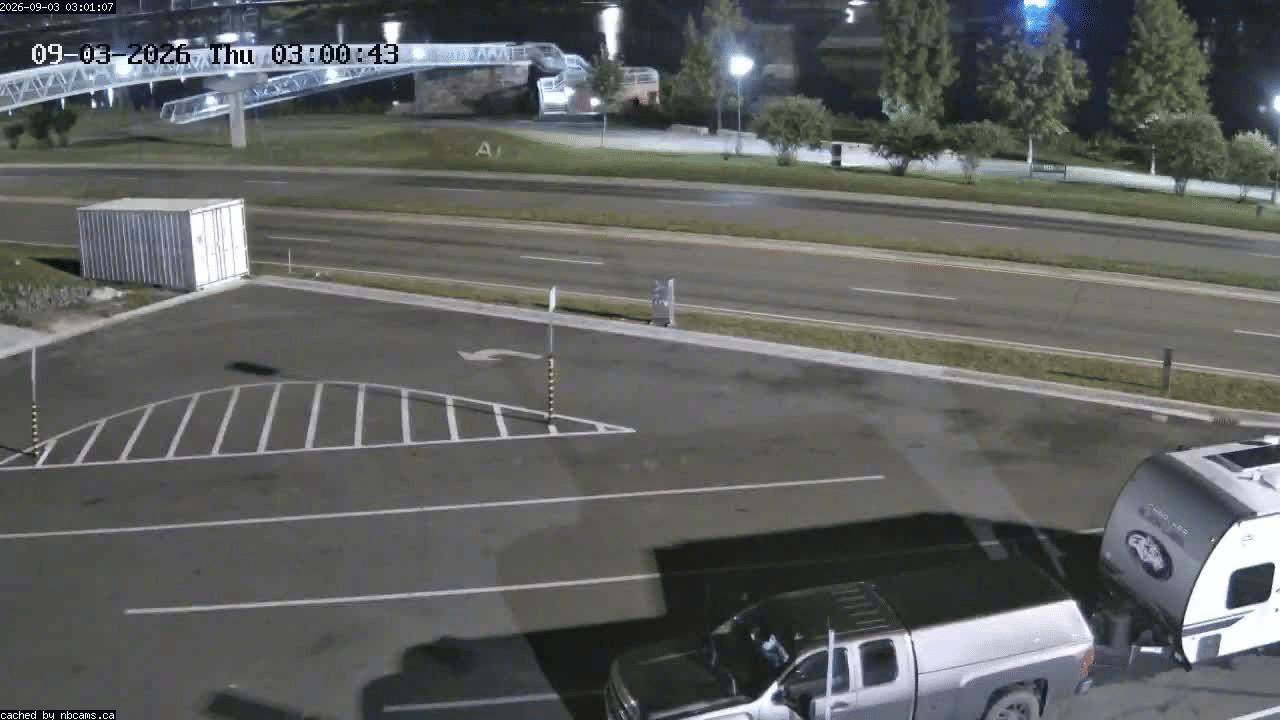 Web Cam image of Fredericton (St. John River)