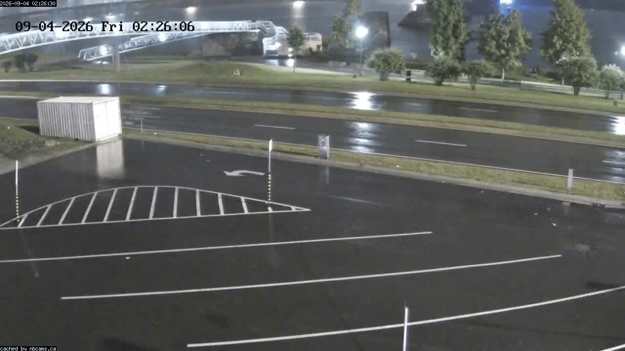 Web Cam image of Fredericton (St. John River)