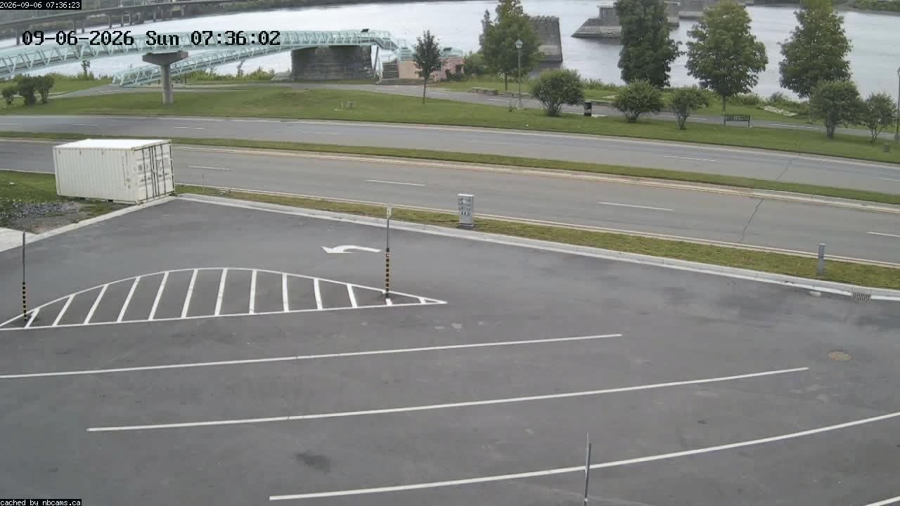 Web Cam image of Fredericton (St. John River)