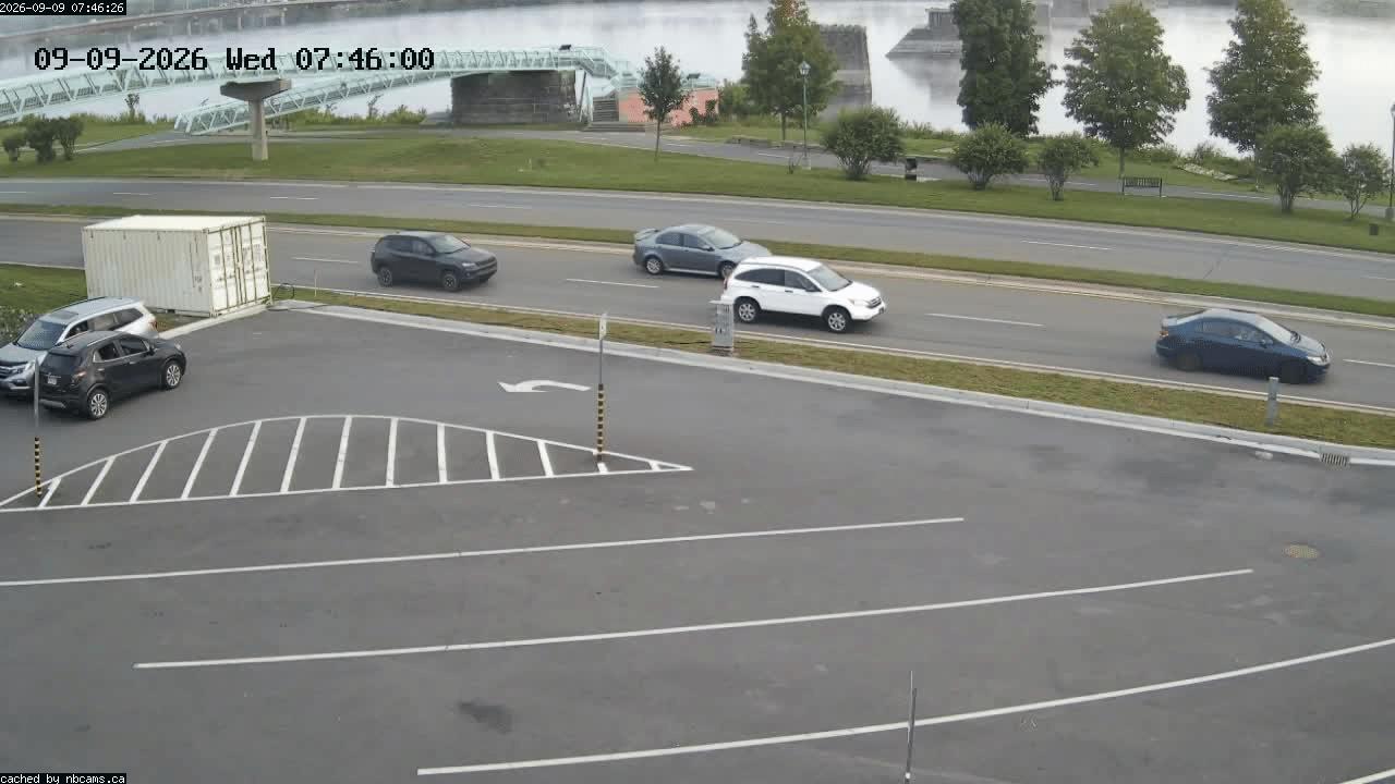 Web Cam image of Fredericton (St. John River)