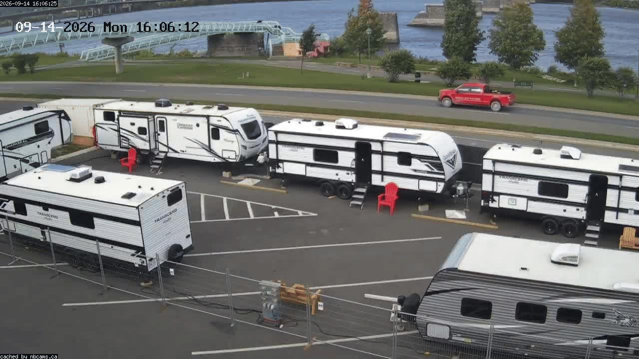 Web Cam image of Fredericton (St. John River)