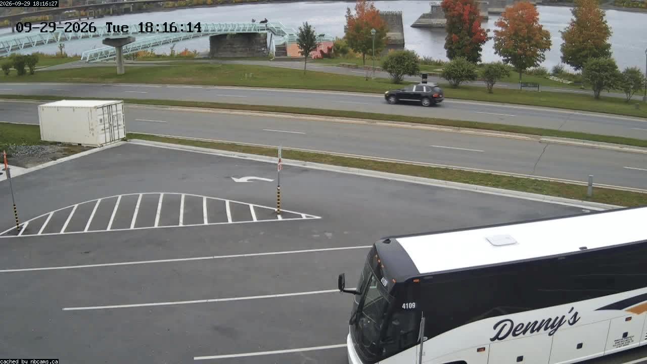 Web Cam image of Fredericton (St. John River)