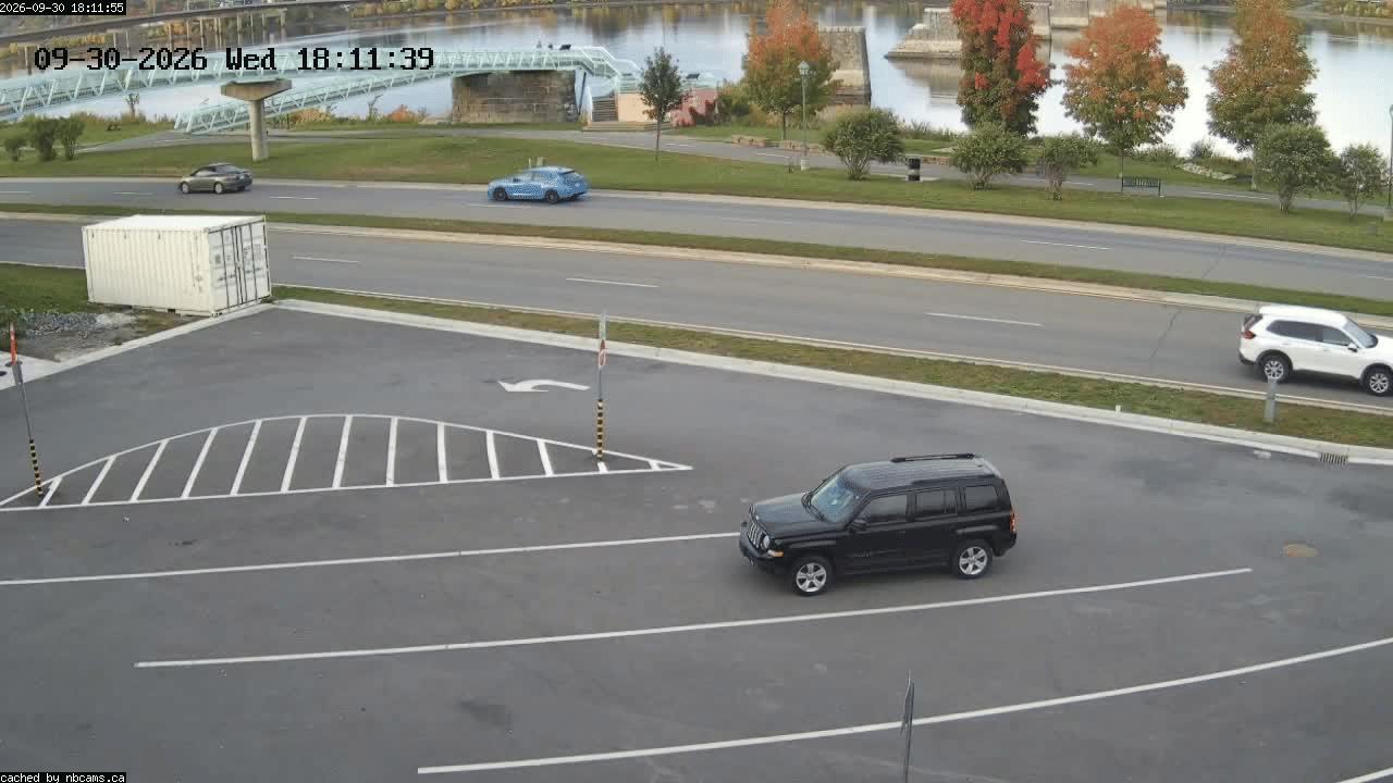 Web Cam image of Fredericton (St. John River)