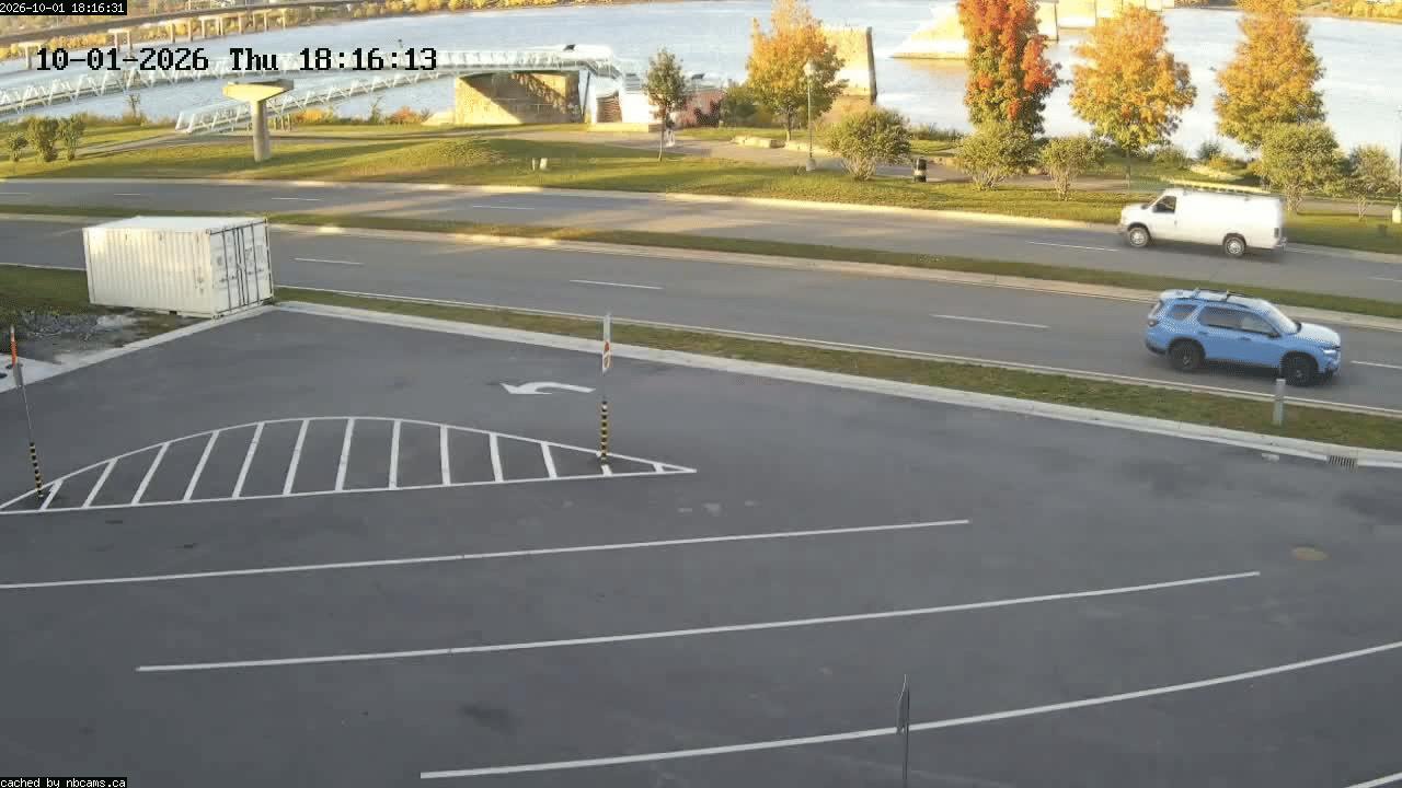 Web Cam image of Fredericton (St. John River)