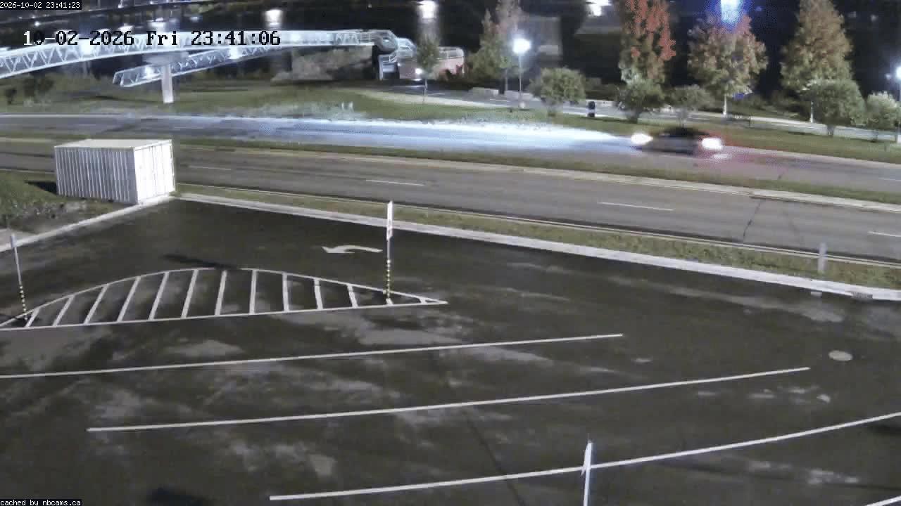 Web Cam image of Fredericton (St. John River)