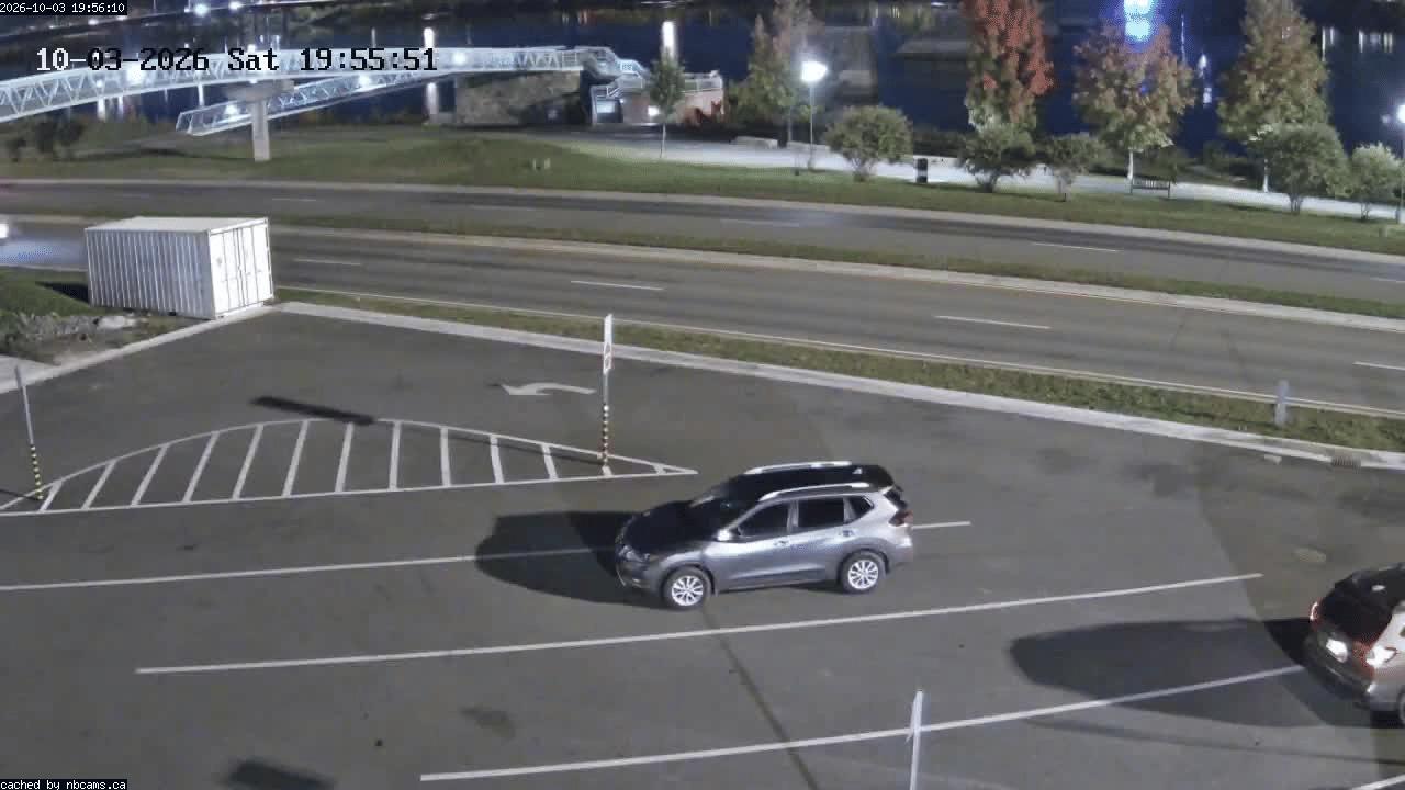 Web Cam image of Fredericton (St. John River)