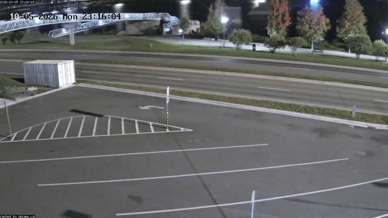 Web Cam image of Fredericton (St. John River)